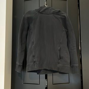 Black Lululemon hoodie